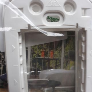Mặt 3 lỗ Schneider dòng Concept