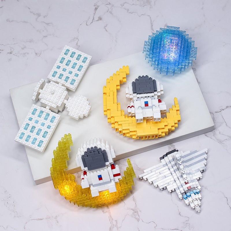 Đồ Chơi Lắp Ráp Mô Hình Phi Hành Gia 3d Phát Sáng Độc Đáo Cho Bé