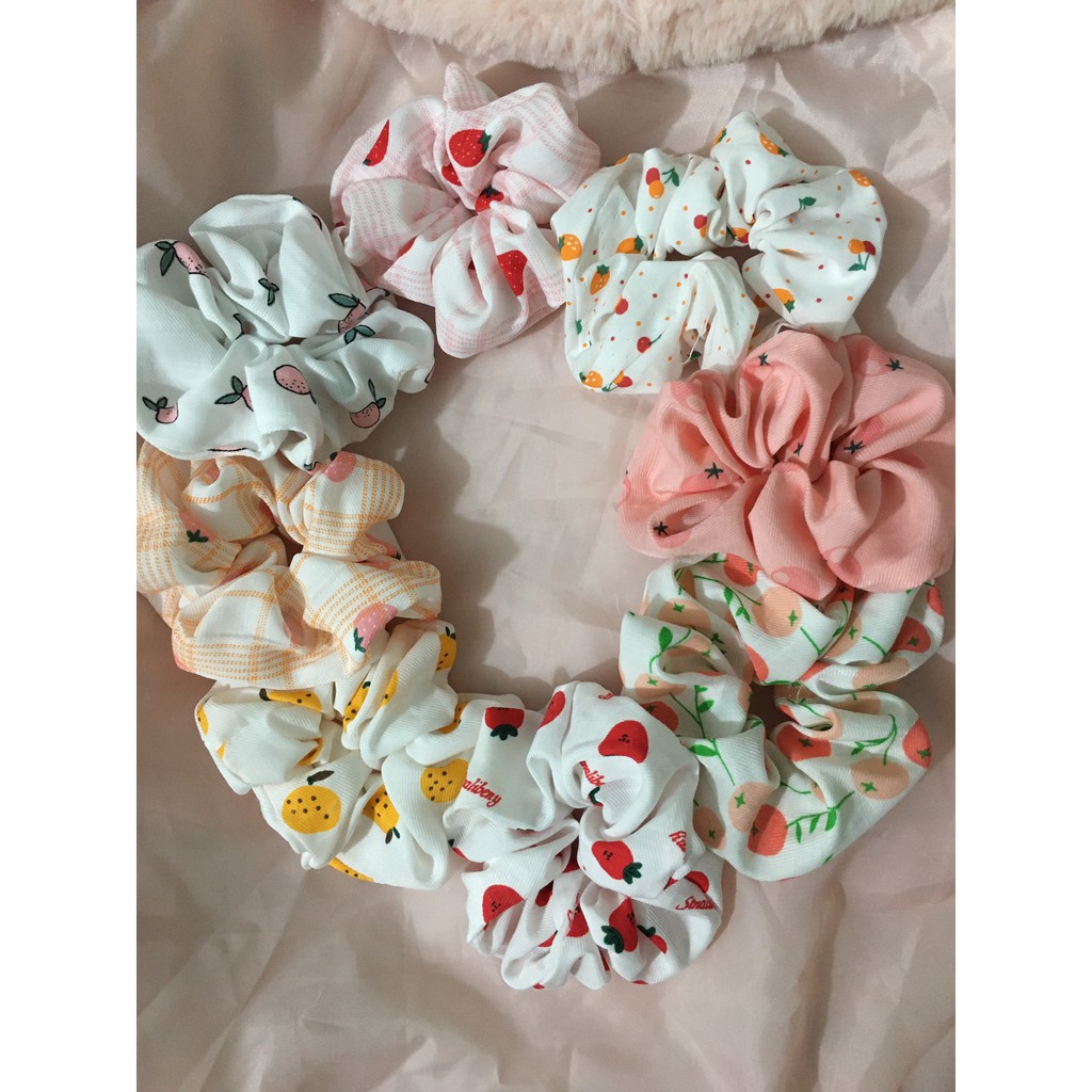 Buộc tóc scrunchies