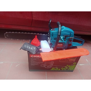 Máy cưa xích chạy xăng makita -lam 55cm-68cc