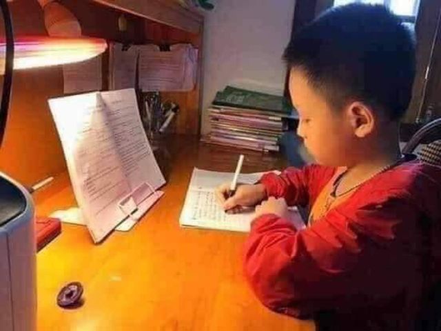 Giá để sách cho bé