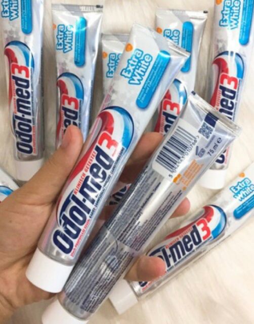 Kem đánh răng Odol Med 3 Extra White trắng răng