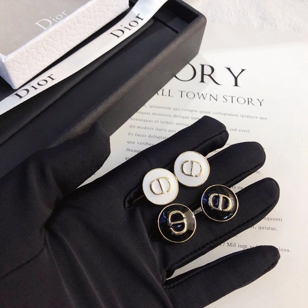 Khuyên Tai Tròn Khắc Chữ Dior Bằng Thép Titanium Thời Trang Cho Nữ