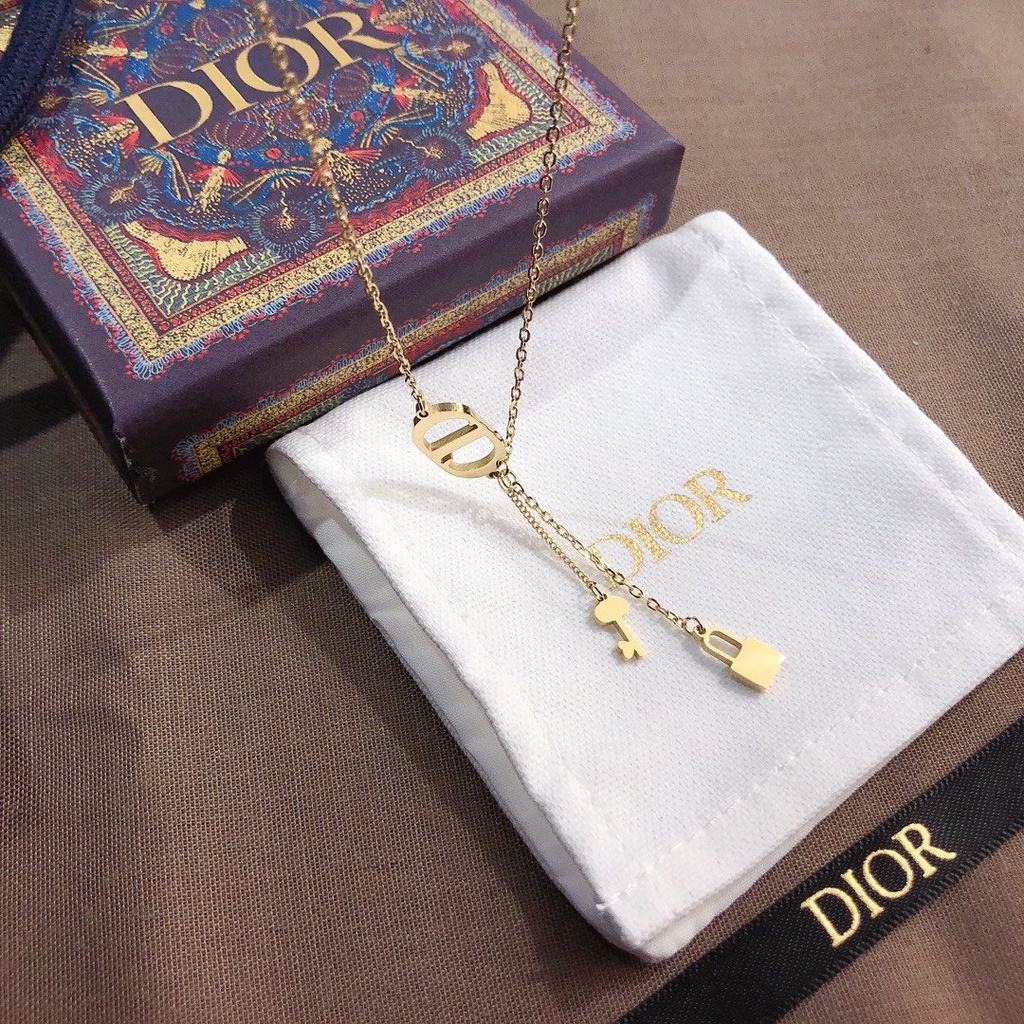 Dây chuyền choker mặt chữ Dior phong cách Hàn Quốc thời trang cho nữ