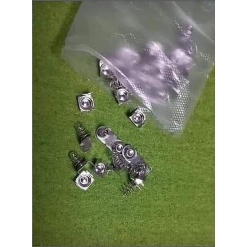 Đế chân pin đôi