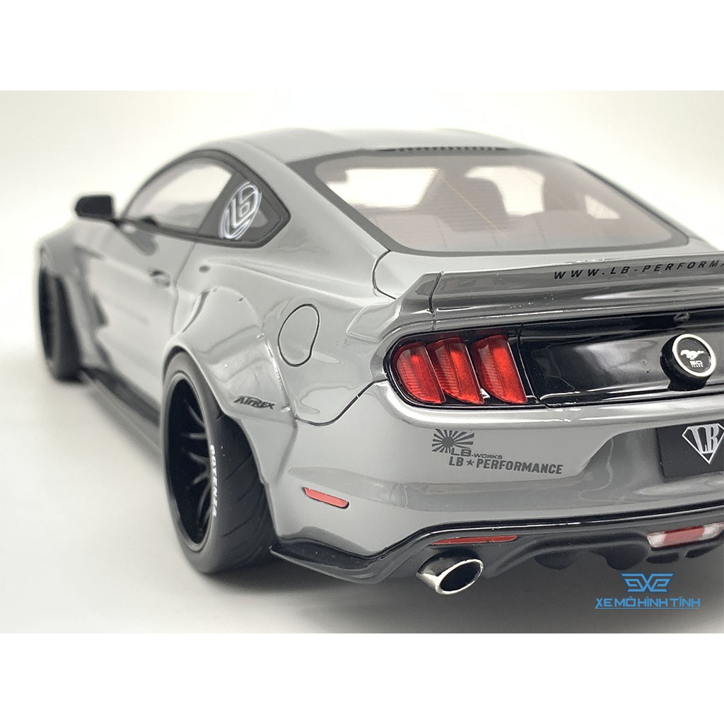 Xe Mô Hình Ford Mustang Liberty Works 1:18 GTSpirit ( Xám )