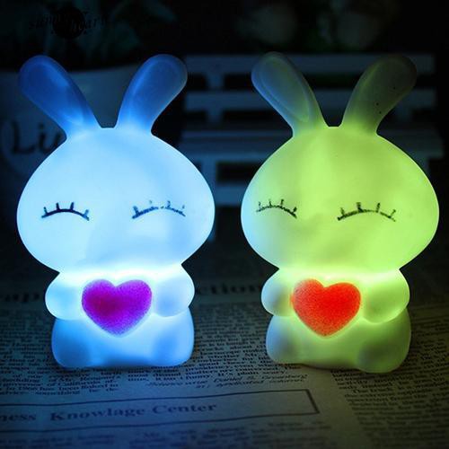 Đèn LED dùng ban đêm hình thỏ xinh xắn đổi màu