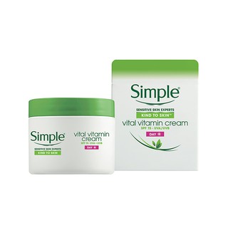 Kem dưỡng Simple Kind to Skin Vital Vitamin Day Cream 50ml