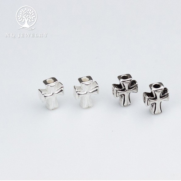 Charm bạc thánh giá xỏ ngang - NQ Jewelry