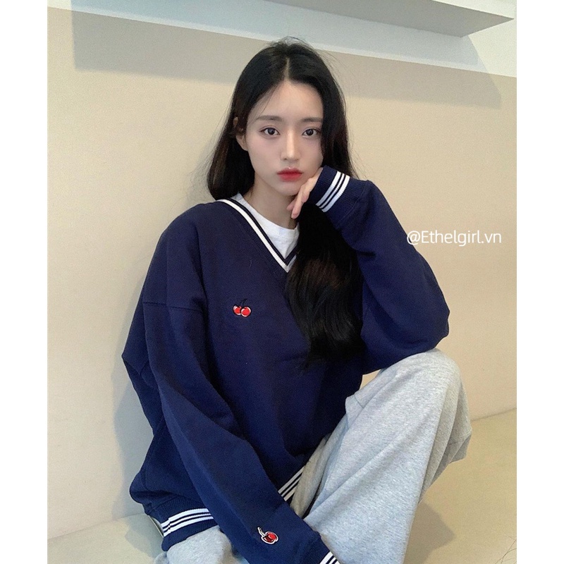 Áo nỉ nữ dài tay cổ chữ V thời trang Hàn