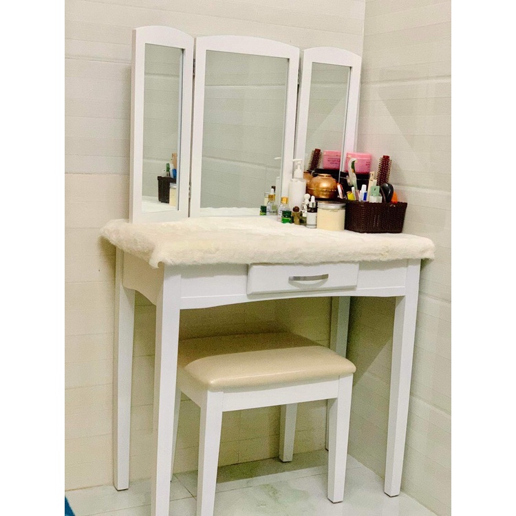 Bàn trang điểm bằng gỗ thông Sale 50% giá tại kho nhà máy- kèm ghế