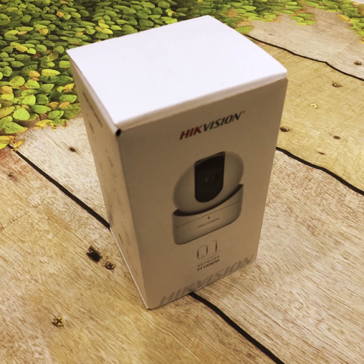 Camera IP wifi Hikvision DS-2CV2Q21FD-IW 2.0 Megapixel, quay quét 4 chiều, đầm thoại 2 chiều