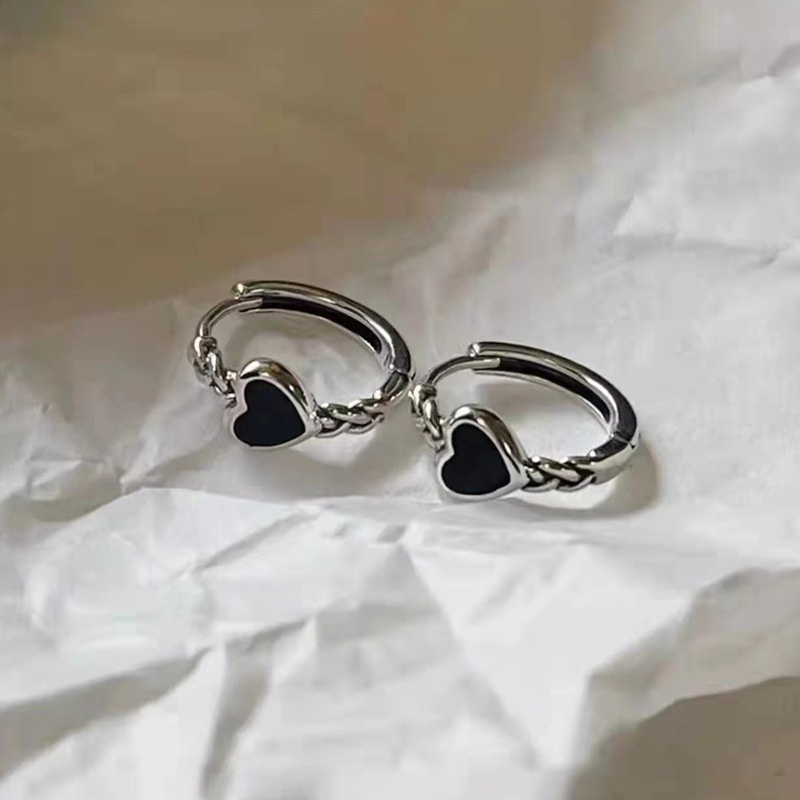 Khuyên Tai Hình Trái Tim Màu Đen Phong Cách Cổ Điển / Bông Tai Hình Trái Tim Màu Đen Dễ Phối Đồ Thời Trang Cao Cấp