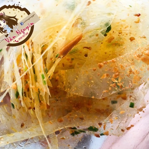 Bánh tráng trộn sa tế tỏi mỡ hành siêu cay. Bánh tráng Vân Nguyễn