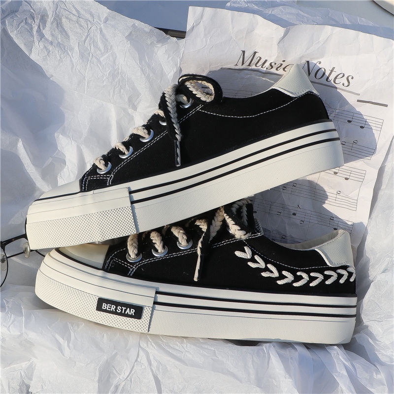 Giày Thể Thao Vải canvas Đế Dày Thời Trang Phong Cách Hong Kong Cho Nữ Màu Trắng Đen