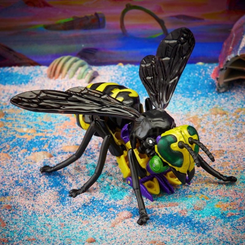 Mô hình nhân vật Transformers Legacy Deluxe class Buzzsaw