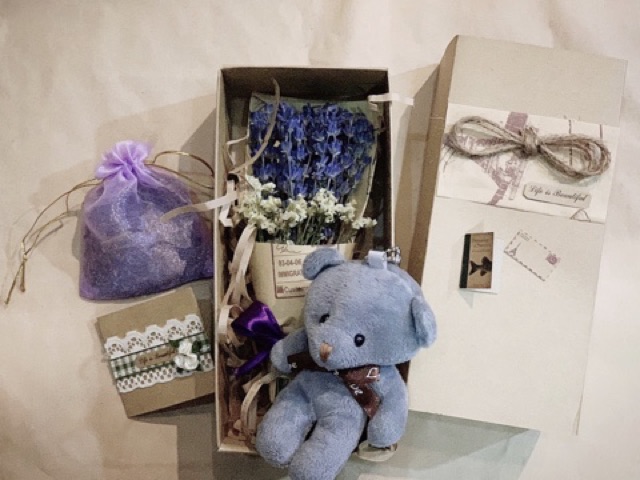 Hộp quà tặng Bó hoa Oải hương Lavender mini kèm gấu bông ( tặng thiệp + túi hương ) | BigBuy360 - bigbuy360.vn