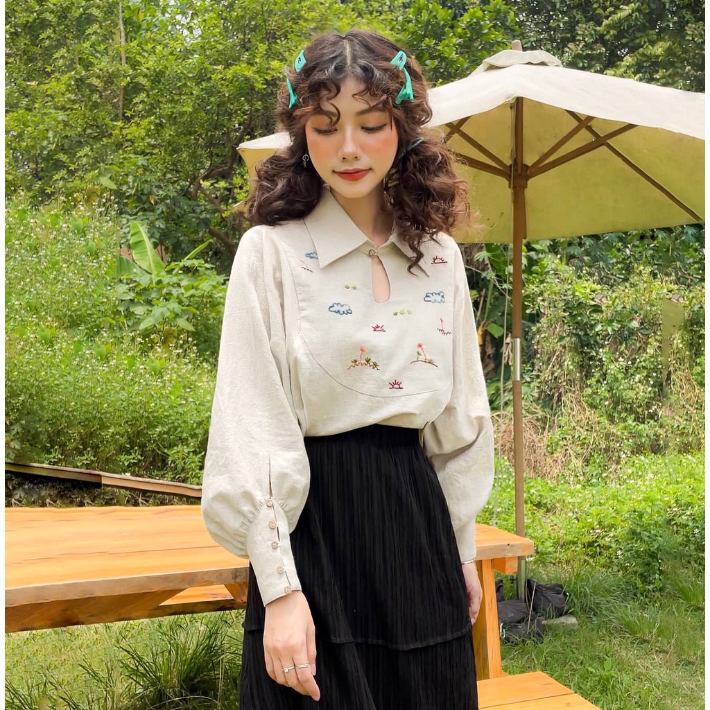 (Đặt may) Áo Forest cánh dơi thêu hoa cỏ chất liệu Linen màu xám nhạt