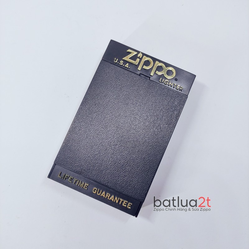 Hộp Zippo La Mã - Hộp Nhựa Zippo Dòng La Mã Dùng Bảo Quản Trưng Bày Zippo