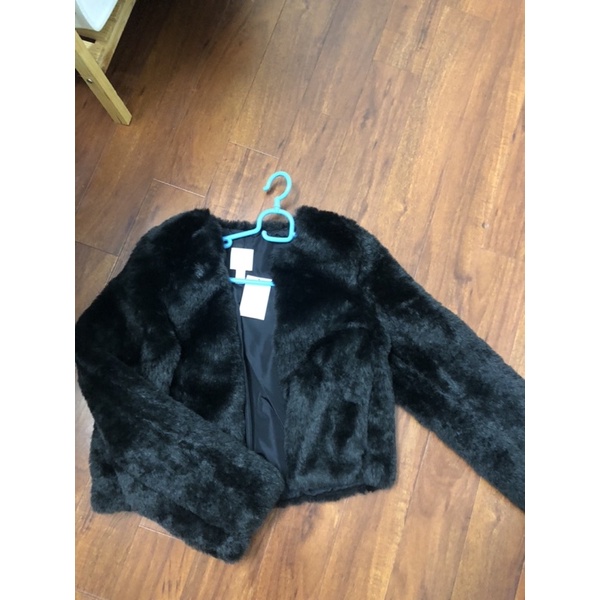 Áo lông đen
