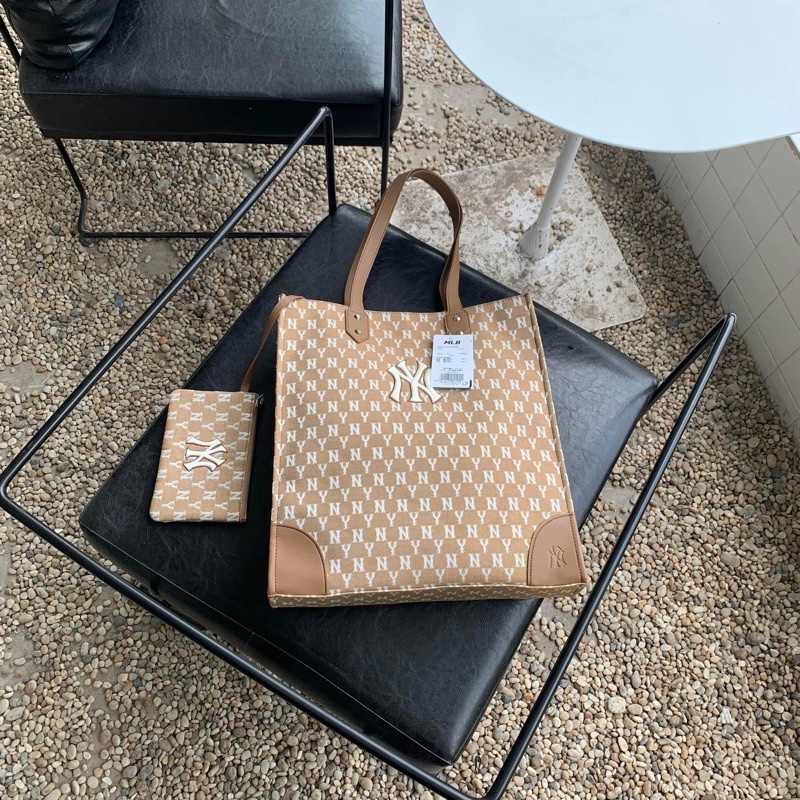 Túi xách nữ TOTE MLB