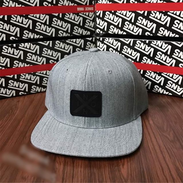 Nón Snapback nam nữ NIXON