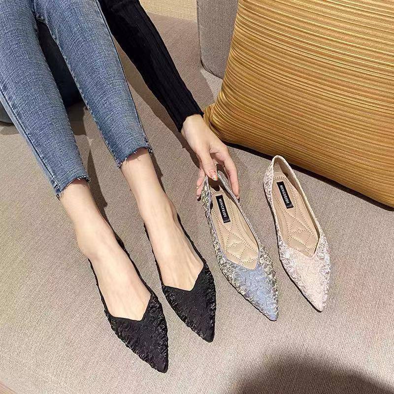 Giày Búp Bê Mũi Nhọn Đế Bằng Mềm Mại size Lớn 41-43 Thời Trang Xuân Sang Trọng Cho Nữ Mã 2022