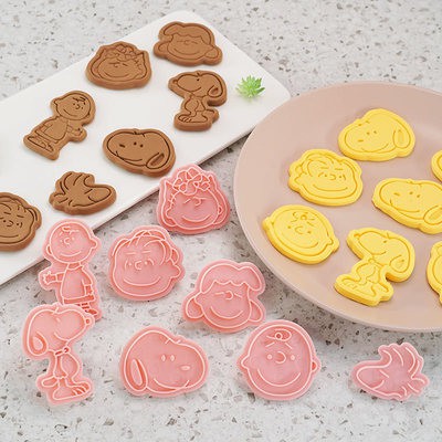 Set 8 Khuôn Làm Bánh Quy Tạo Hình Khủng Long 3D Chủ Đề Giáng Sinh