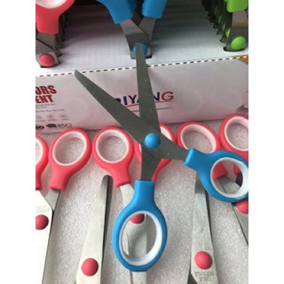 Kéo cắt thủ công cho bé