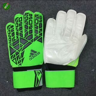 Găng tay thủ môn adidas
