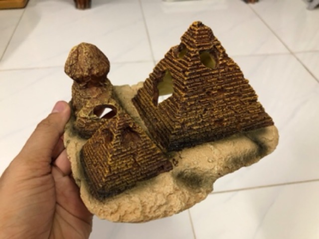 BỘ KIM TỰ THÁP TRANG TRÍ HỒ CÁ NON BỘ 17x6x9cm