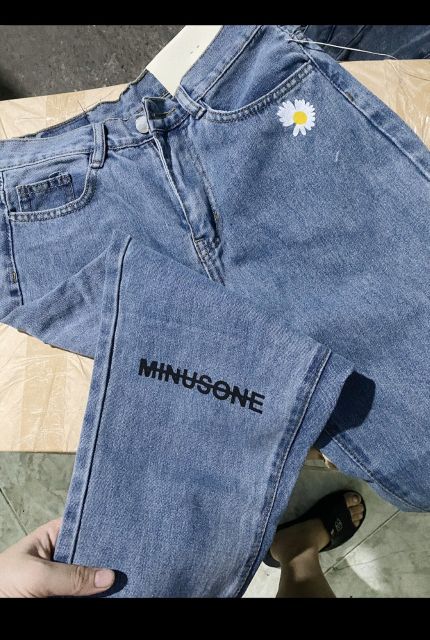 Quần baggy jeans minusone in hoa cúc hot trend, ảnh thật