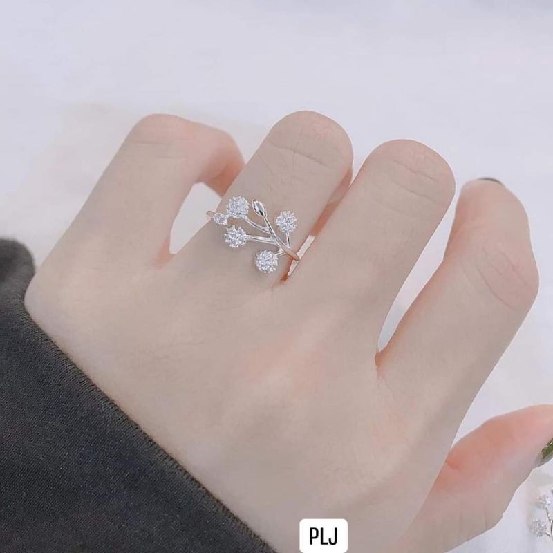 Nhẫn lá cành bạc ý