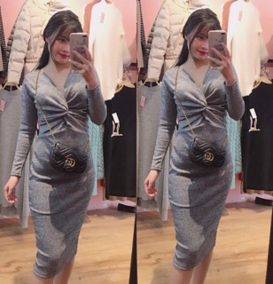 Váy body xoắn ngực