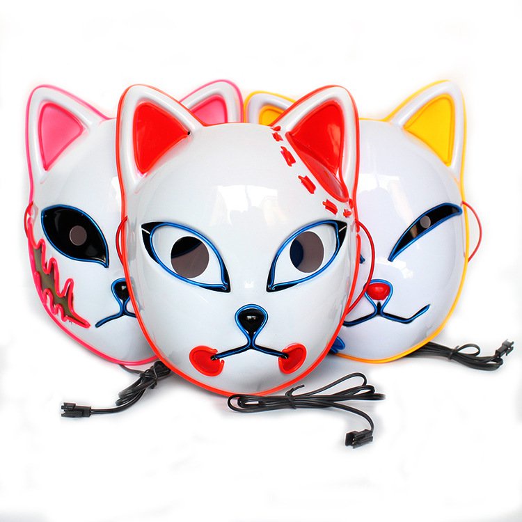 Mặt nạ cáo dạ quang độc đáo sáng tạo