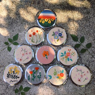 Gương cầm tay thêu tay họa tiết hoa lá (tulip, hoa hồng, hướng dương, hoa cúc...)