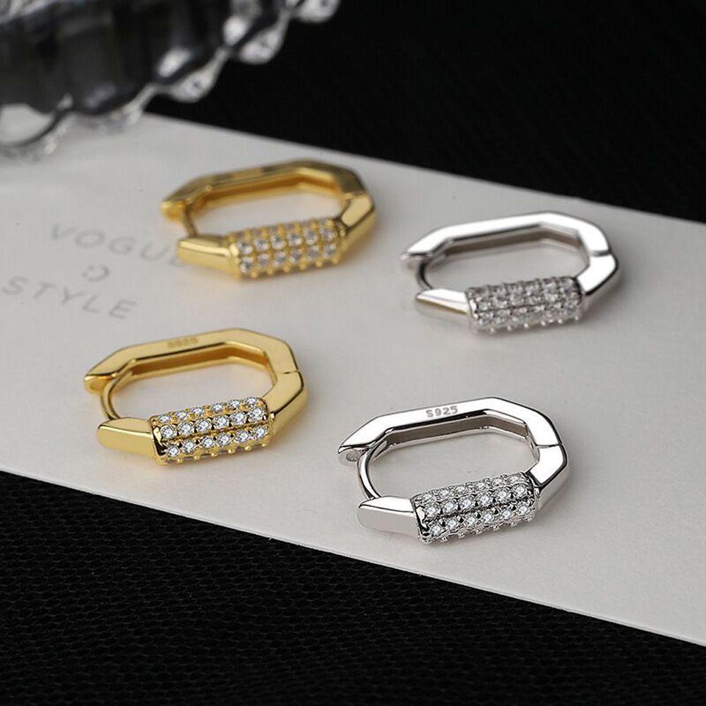 Khuyên Tai Chữ U Bằng Đồng Màu Trơn Thời Trang Dành Cho Nữ