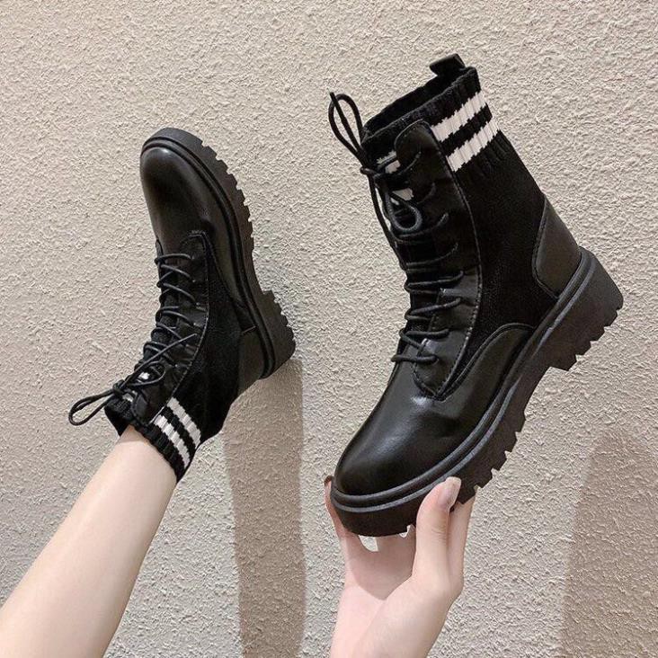 Boots Nữ, Giày Bốt Nữ Dr. Martens Phối Len Cổ Chân Màu Đen Mẫu Mới Mùa Thu Đông Minhtushoes Giày Dép Nữ Thời Trang BH12t