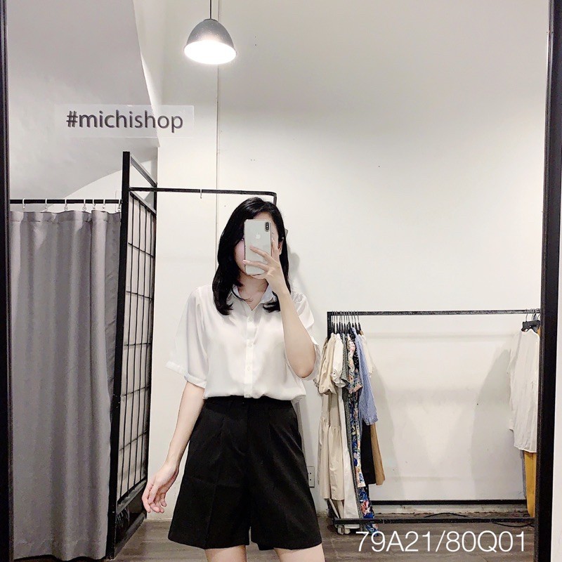 Quần short vải ống rộng lưng chun màu đen-be 80Q01