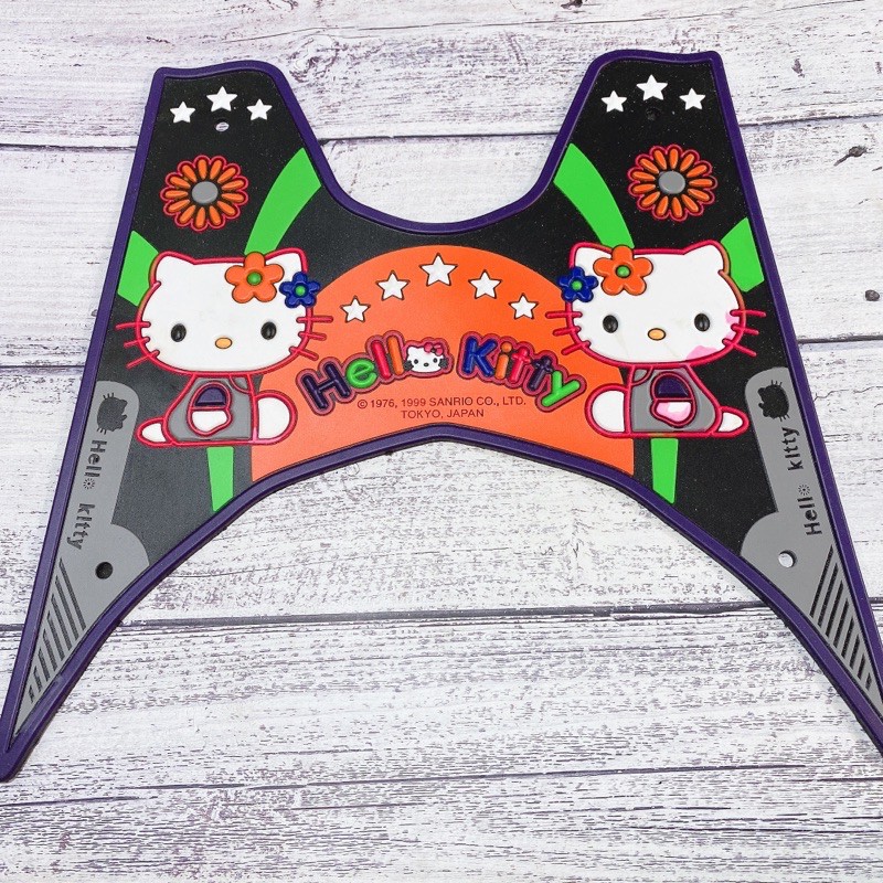Thảm lót sàn xe Vario 125/150 đời 2018-2020, thảm để chân hình Doremon, Hello Kitty....