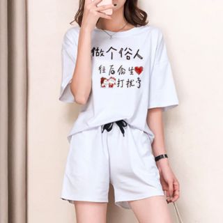 Bộ quần áo thể thao hot 2020