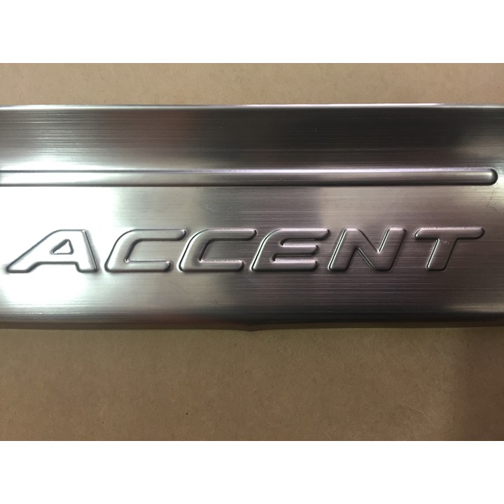 Nẹp cửa xe Hyundai Accent 2018, 2019 2020 2021 2022 mẫu Inox cao cấp