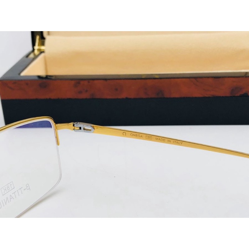 Kính Omega titanium gọng kính