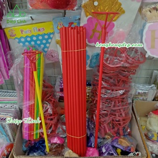 Que nhựa to cắm bóng thú ( 1 que)
