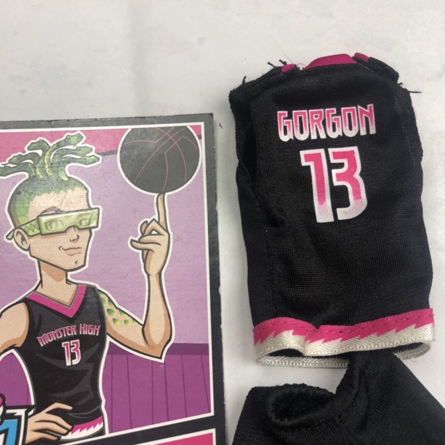 QA M - set phụ kiện cho búp bê monster high