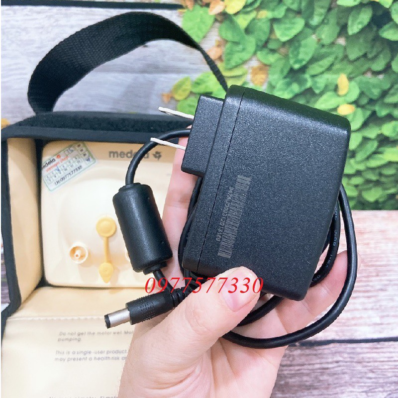 Nguồn Máy hút sữa Medela Pump Medela freestyle