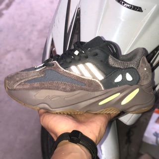 ( đủ hộp) giày Y.z 700 nâu đất mauve 36 đến 44