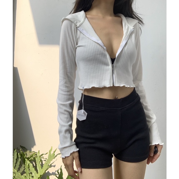 SP001139 Áo Khoác Có Nón Thêu Chữ M (Trắng)