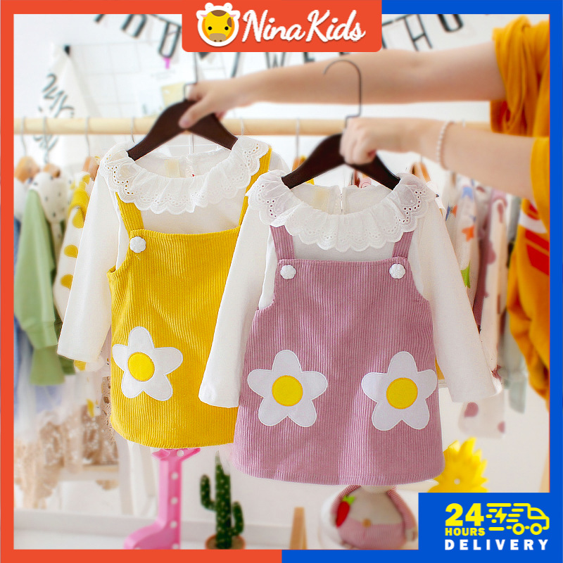 Bộ trang phục  gồm áo cổ bèo tay dài + đầm nhung thời trang cho bé gái 0-4 tuổi