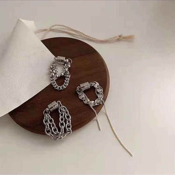 Bông tai Mushroom Lee - nam châm dây xích bi